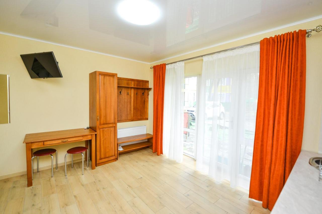 Forest Hotel Polis'ke Extérieur photo