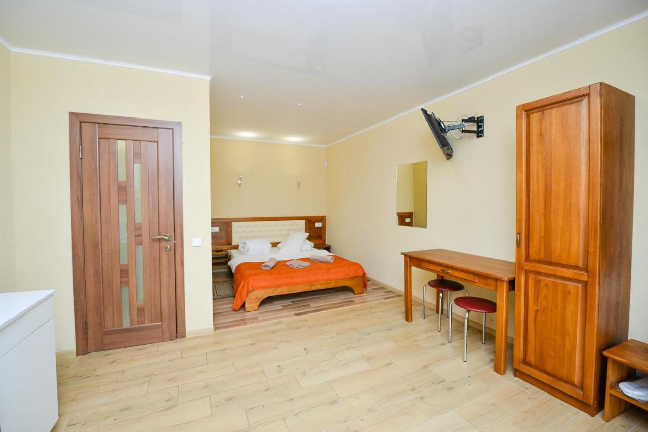 Forest Hotel Polis'ke Extérieur photo